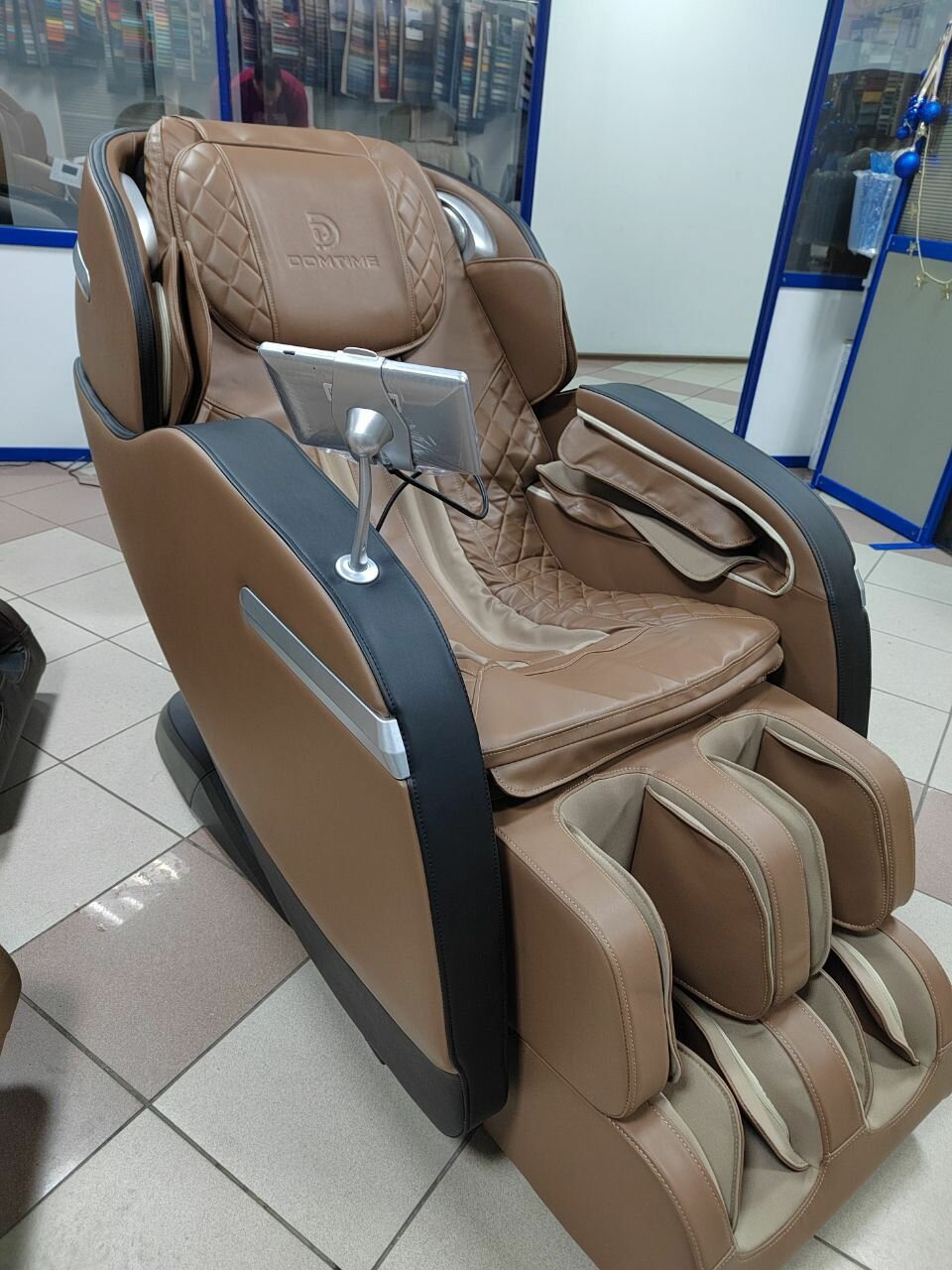 Электрическое Массажное кресло SL каретка 6206 коричневый
