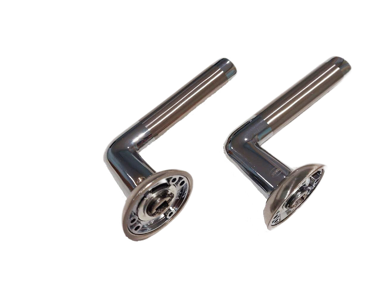 фото Дверная ручка на круглой розетке белый никель/хром