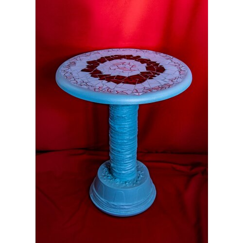 Столик из бетона с мозаичной отделкой и круглой столешницей - Морская Лагуна столик laredoute столик круглый на 1 ножке для сада со столешницей из мрамора redville единый размер белый