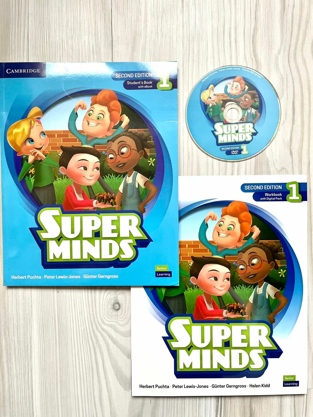 Super Minds 1 2nd Edition Student's book + Workbook+Диск