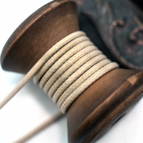 Шнур вощеный 2 мм 15 метров для шитья / рукоделия / браслетов, цвет светло-бежевый шнур вощеный 2 мм 15 метров для шитья рукоделия браслетов цвет темно зеленый