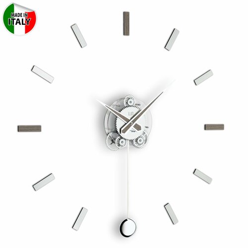 Интерьерные настенные часы. Бренд Incantesimo Design. Модель Illum Pendulum. Цвет серое дерево серый, серебристый, белый