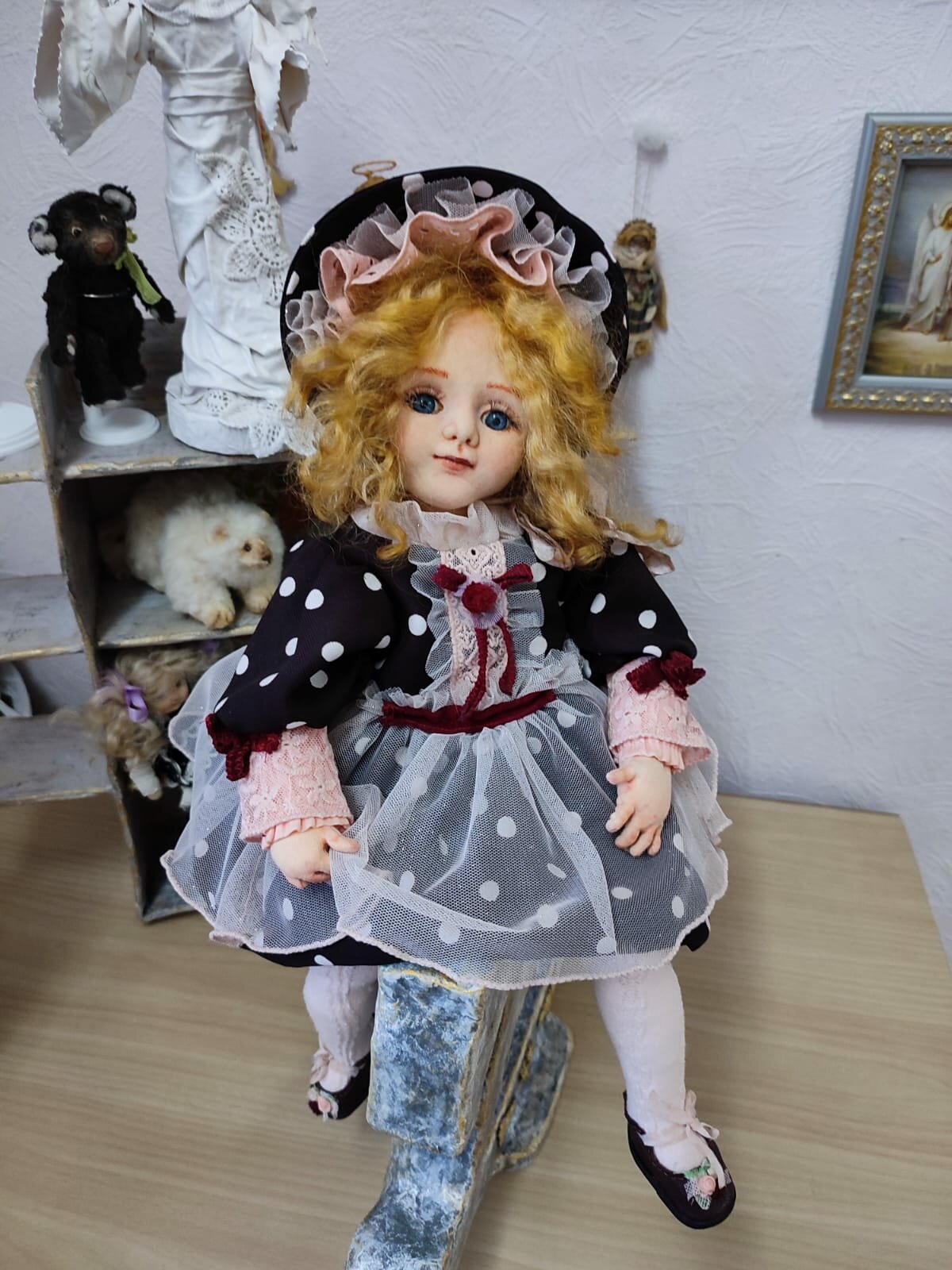 Кукла эксклюзивная шарнирная интерьерная " Марта" 42 см