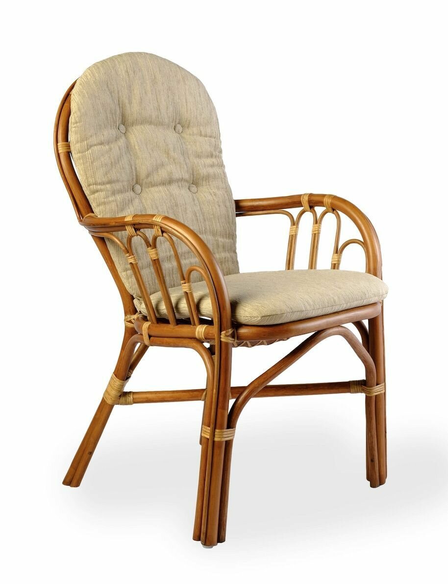 Кресло плетёное с мягкой подушкой
