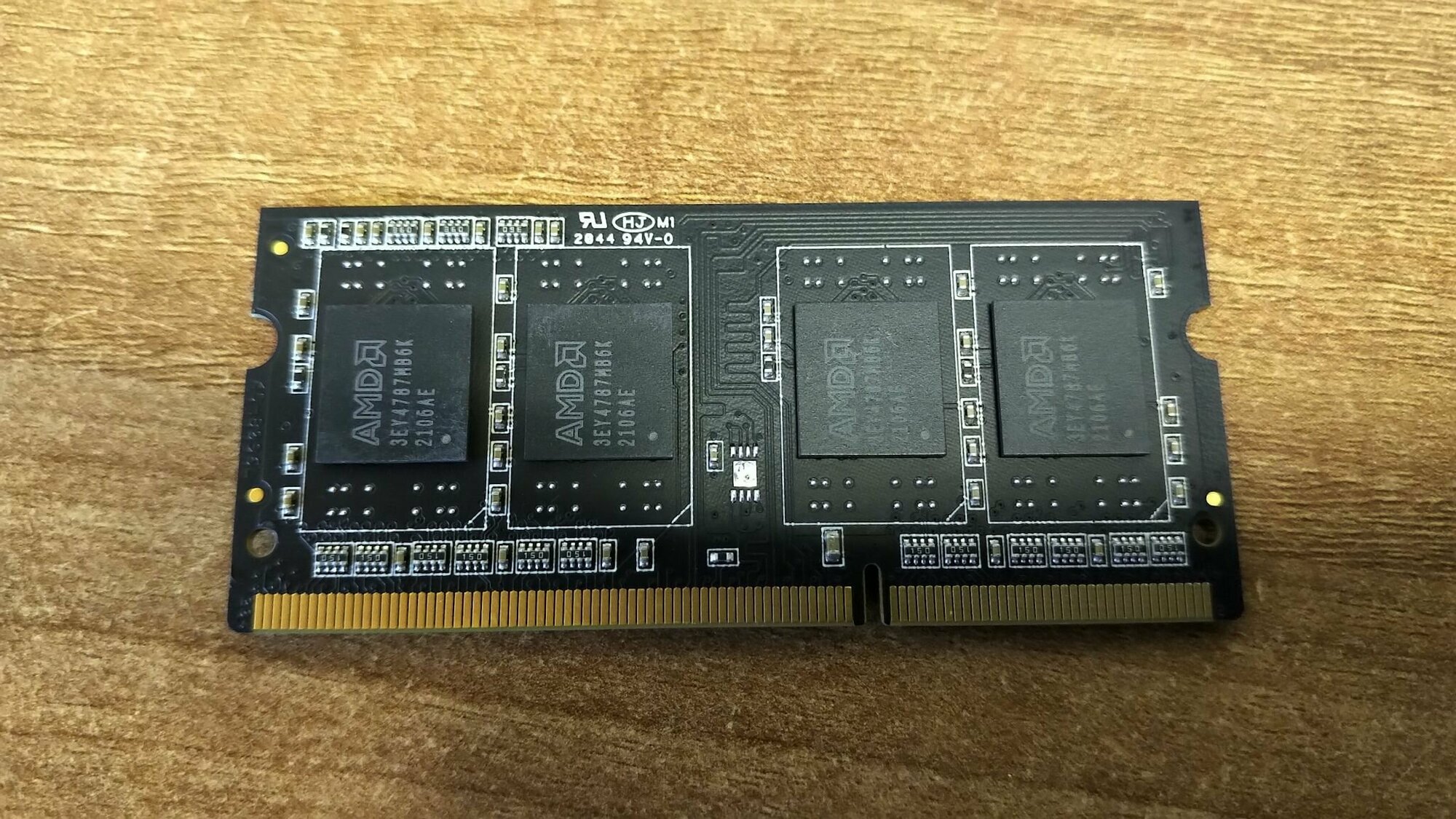 Память SoDimm AMD 1x4Gb DDR3 1600Mhz (R534G1601S1SL-U) - фото №13