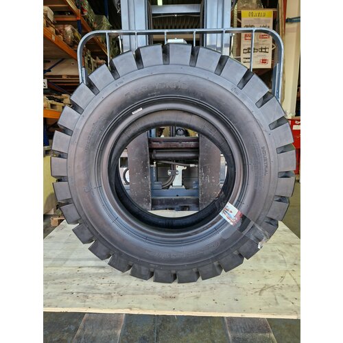 CST Шинокомплект 700-15 C352 12PR 18056₽