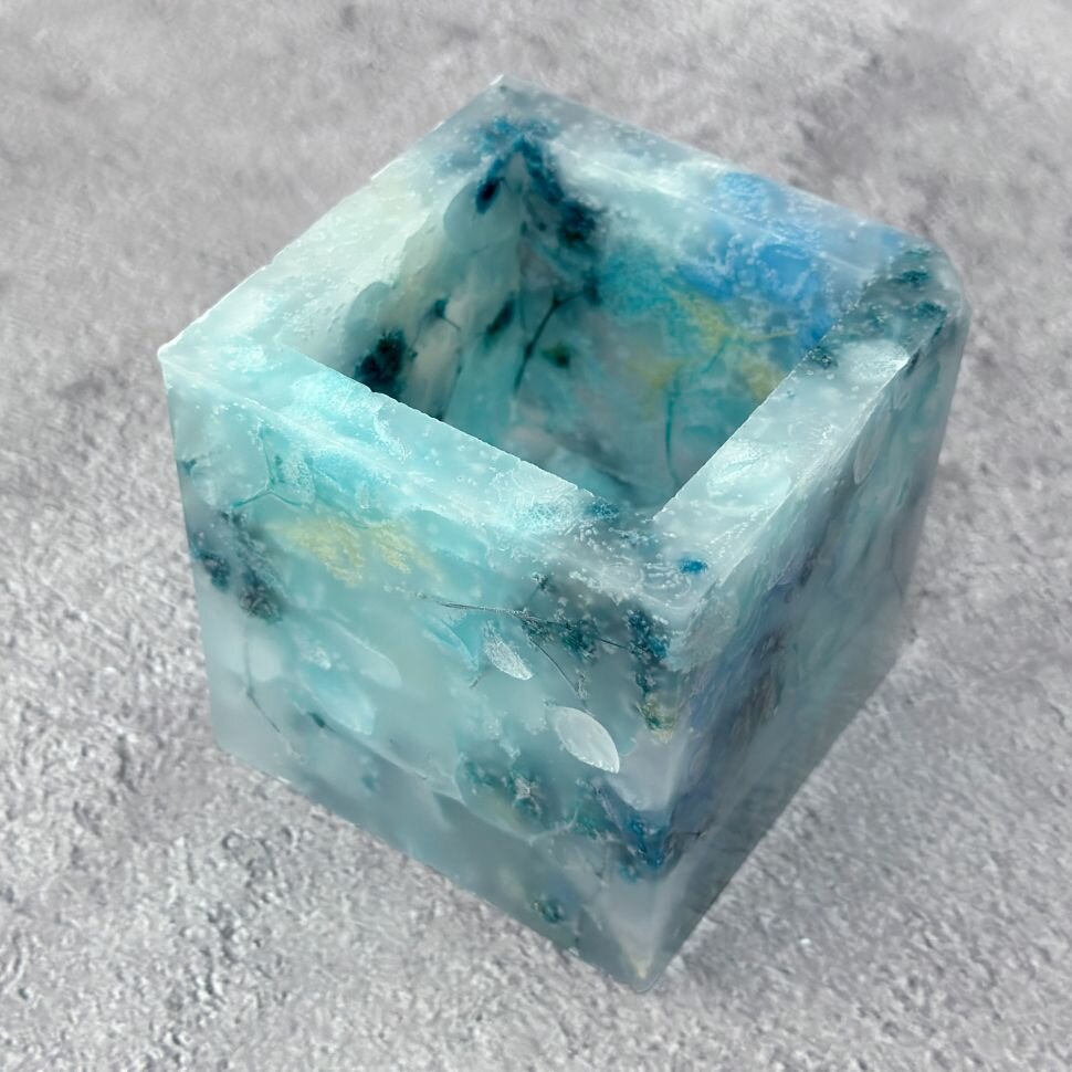 Пластиковая форма для изготовления свечей с полым кубом EPOXYMASTER, 8,5х8,5см — фото 1