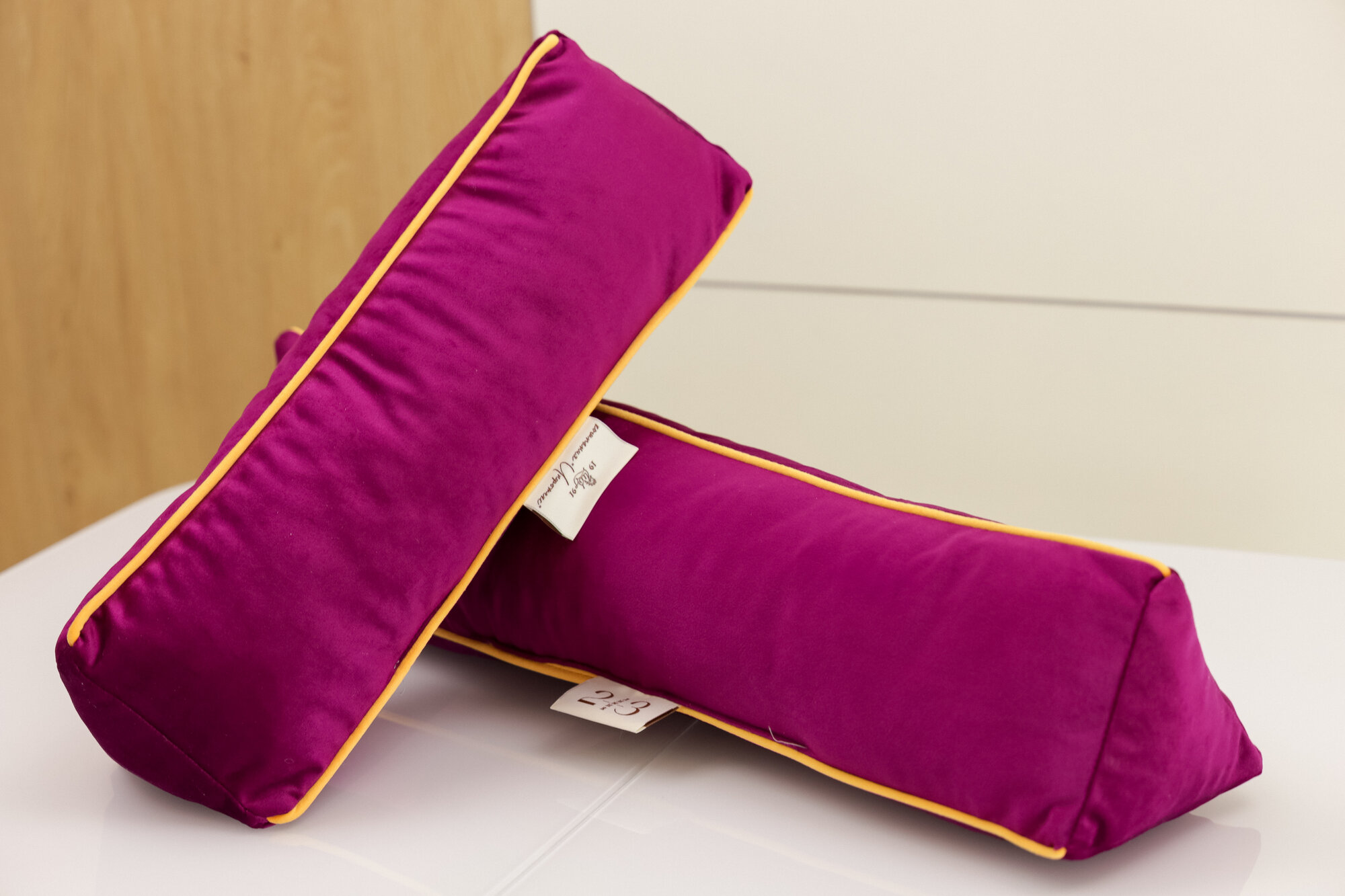 Подушка 14х60 антисквозняк, с кантом, бархат фиолетовый, 23 Линия