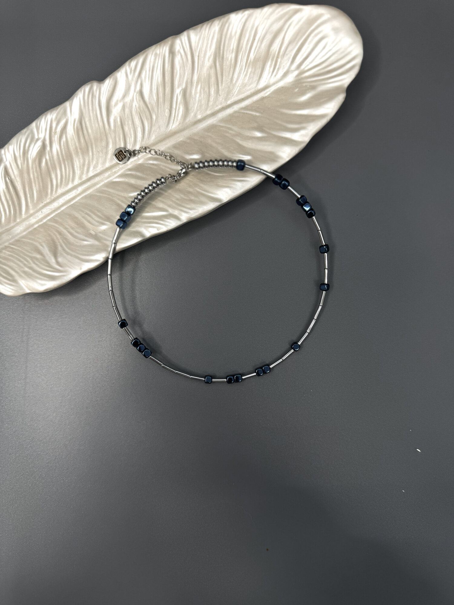 Колье, гематит, длина 35 см, серый металлик — фото 1