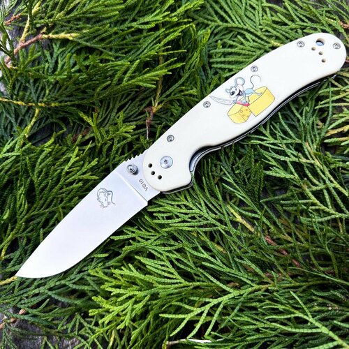 Складной нож Steelcaw Крыса, сталь VG10, рукоять белый G10 