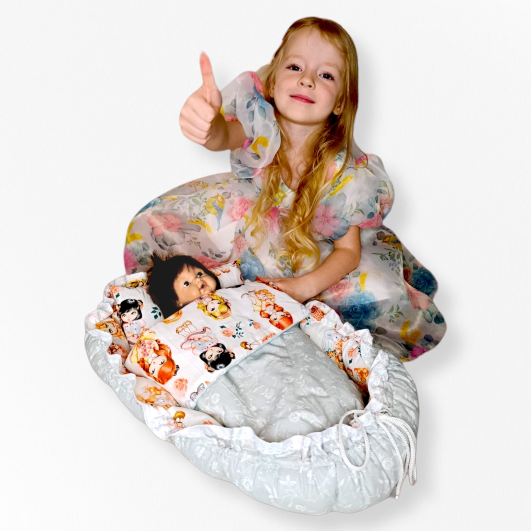 Подарочный набор аксессуаров для куклы 47см: Кроватка кокон-коврик и комплект белья, Куколки