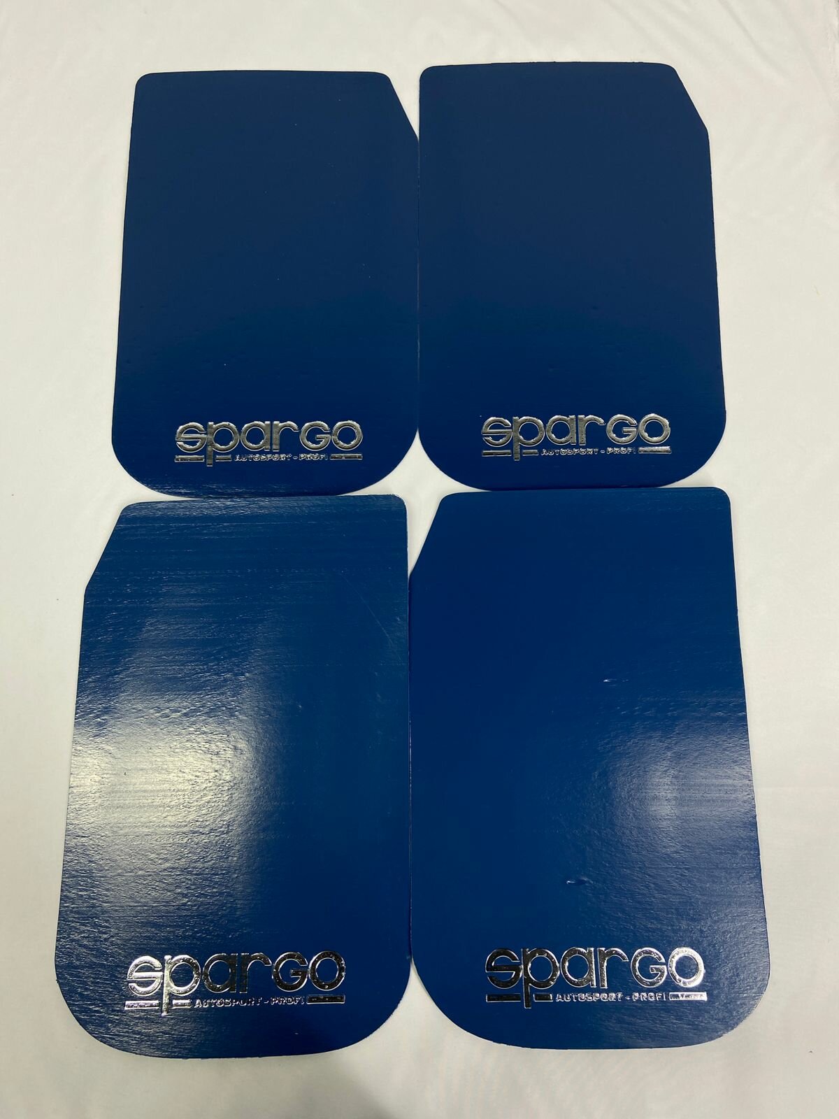 фото Брызговики на авто универсальные Spargo большие (28*44)