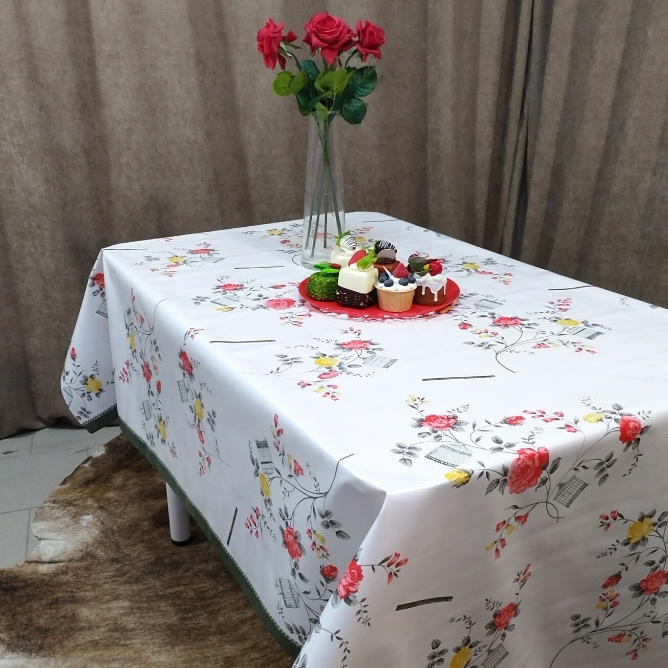 фото Клеенка столовая "NIKCA " на тканевой основе