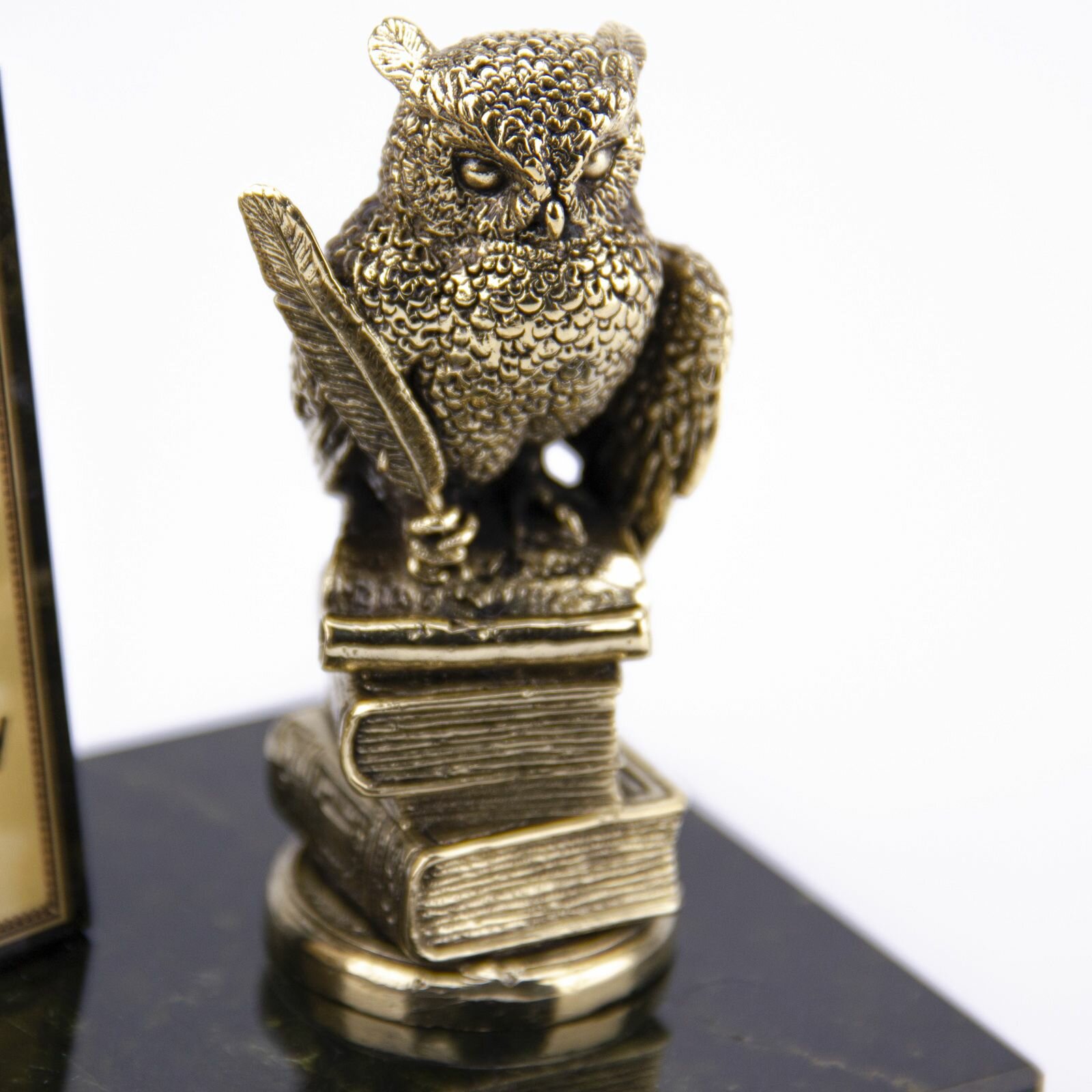 Фигурка на камне "Сова на книгах", бронза, ручная работа. Сувенир на подарок