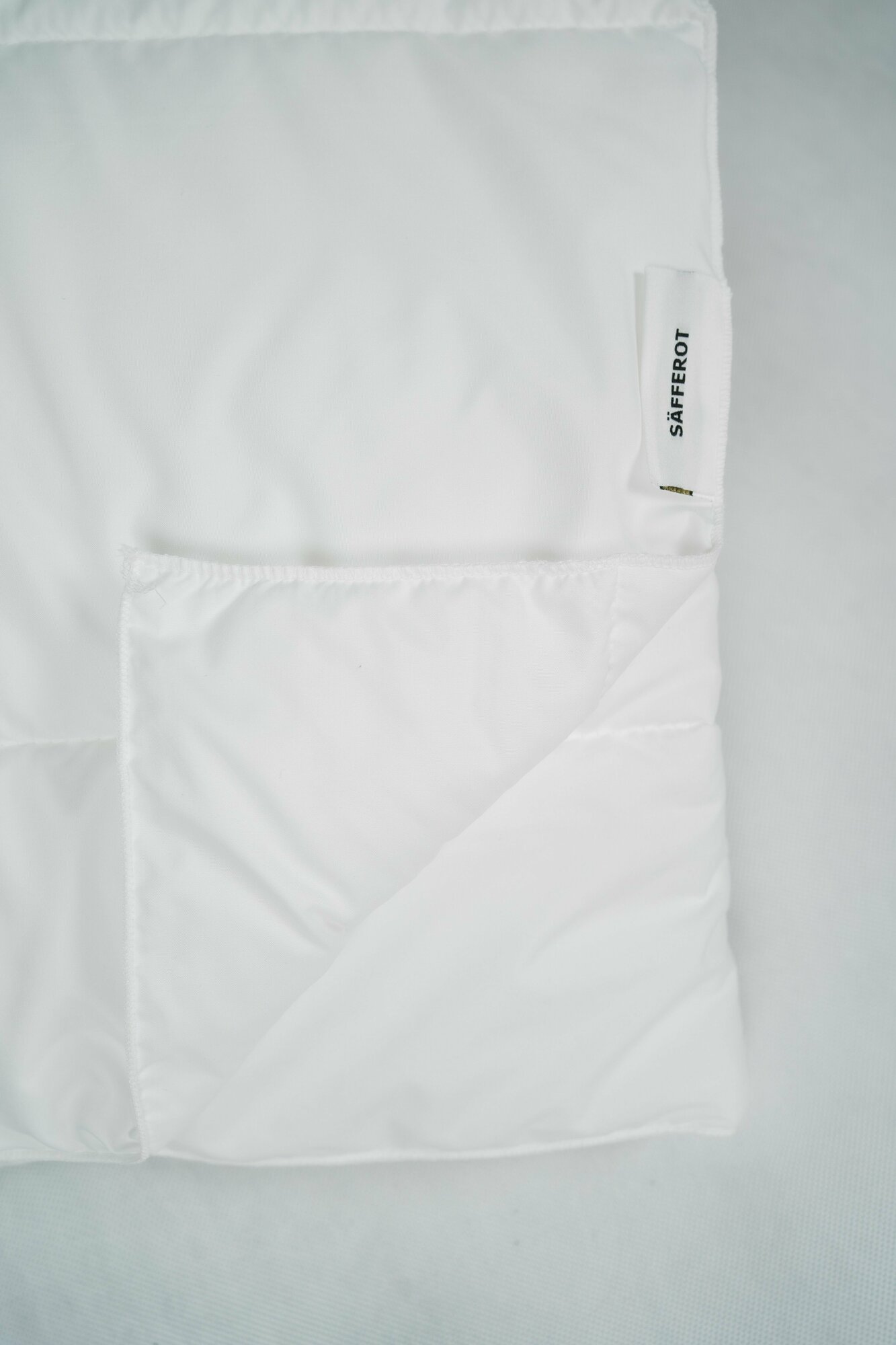 Одеяло легкое safferot белое 200х220 см