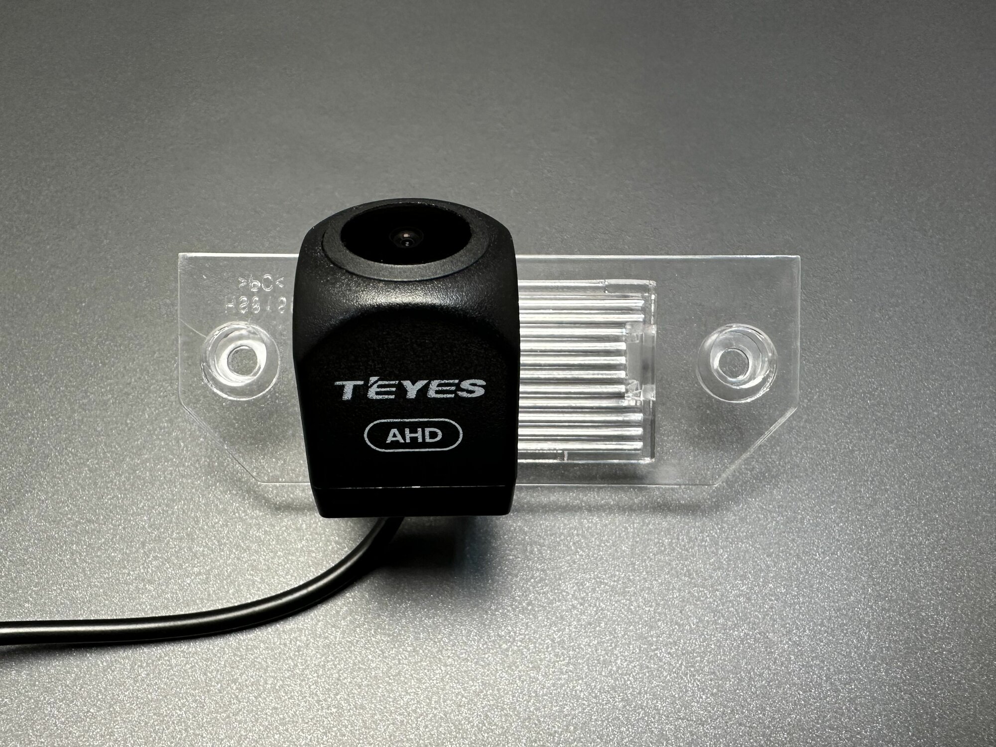 Камера заднего вида Teyes AHD для Ford Focus 2 (Форд Фокус 2) 2005 - 2011 седан и универсал