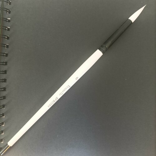 Кисть синтетика жесткая Pennelo круглая N 6 короткая ручка