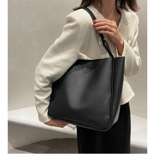 Сумка шоппер Rokky Rabbit, фактура матовая, глубокий черный