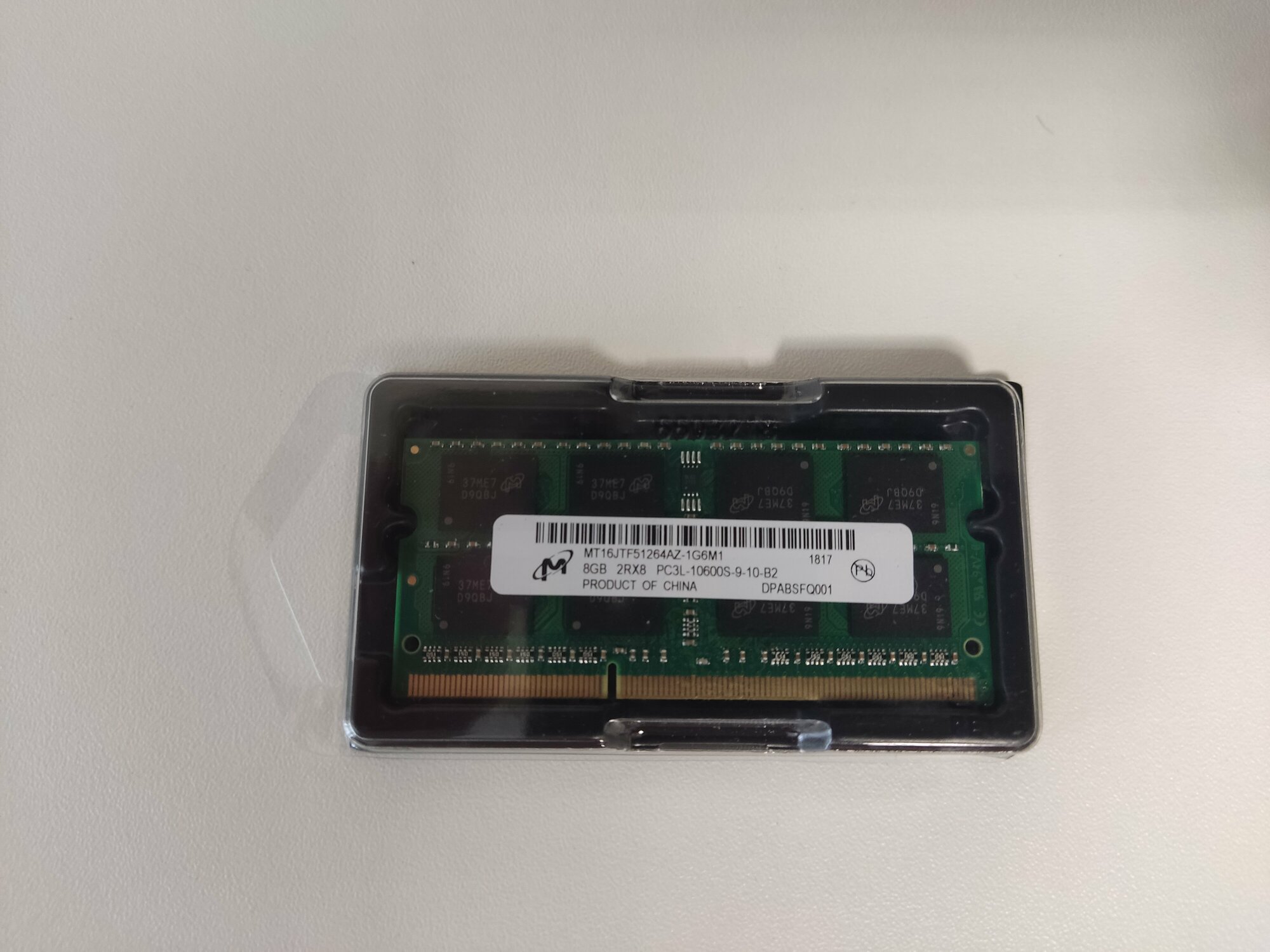 Оперативная память Micron DDR3L 8Gb 1333 MHz 1.35V SODIMM для ноутбуков 1x8 ГБ, MT16JTF51264AZ-1G6M1