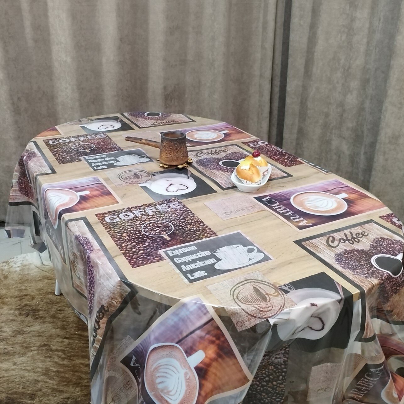 фото Клеенка столовая без основы, прозрачная с рисунком.