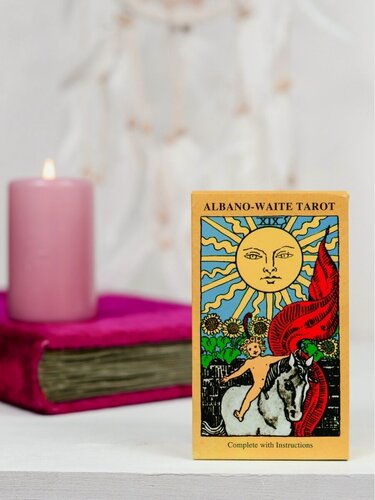 Изображение товара Таро албано-уэйта / Tarot ALBANO-WAITE 78 карт, U.S. Games Systems