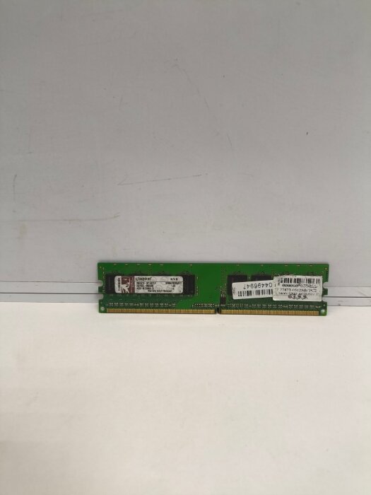 Оперативная память Kingston 512Mb DDR2 667 МГц KVR667D2N5/512