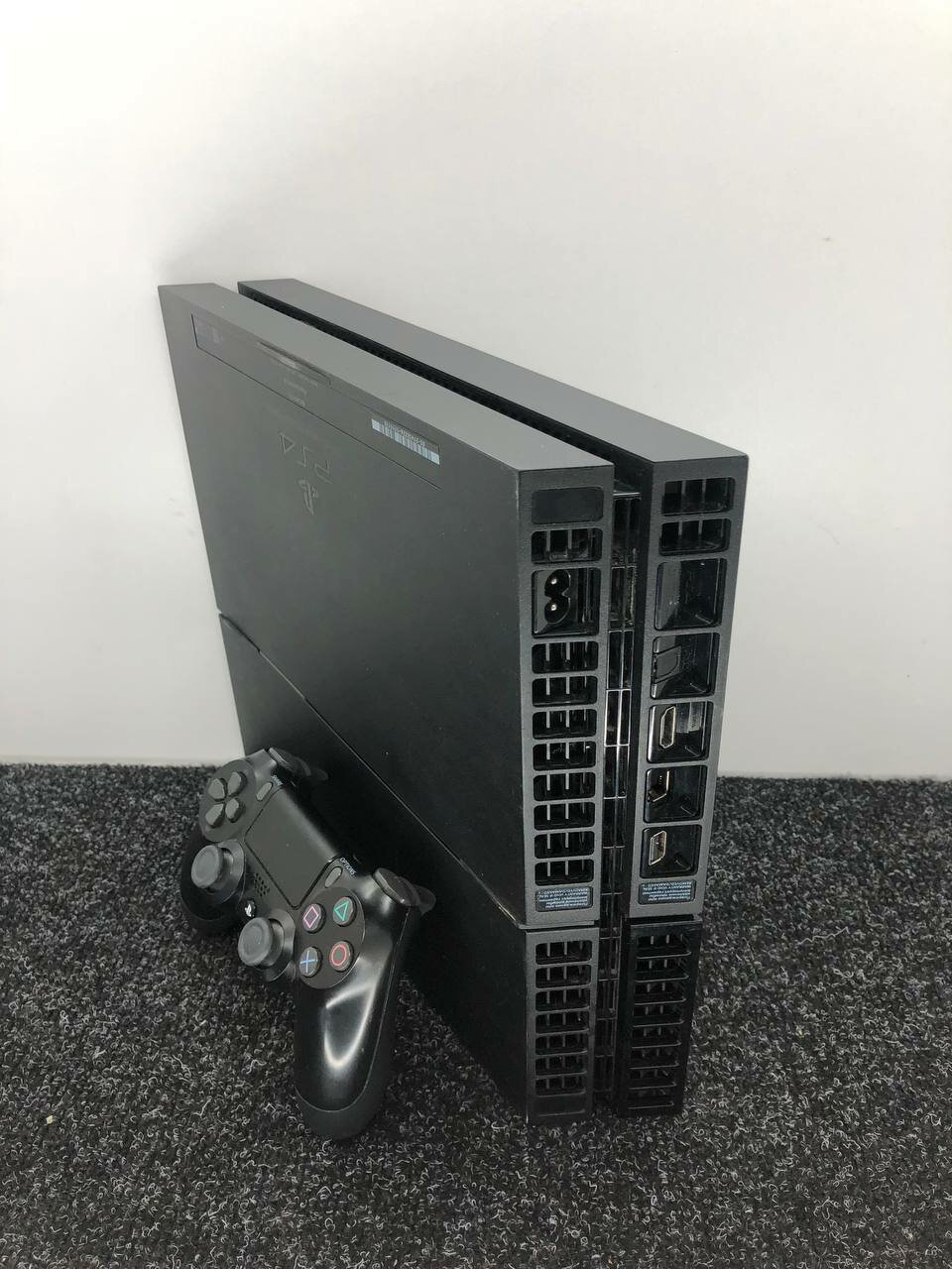 Игровая приставка Sony PlayStation 4 500 ГБ HDD, без игр, черный