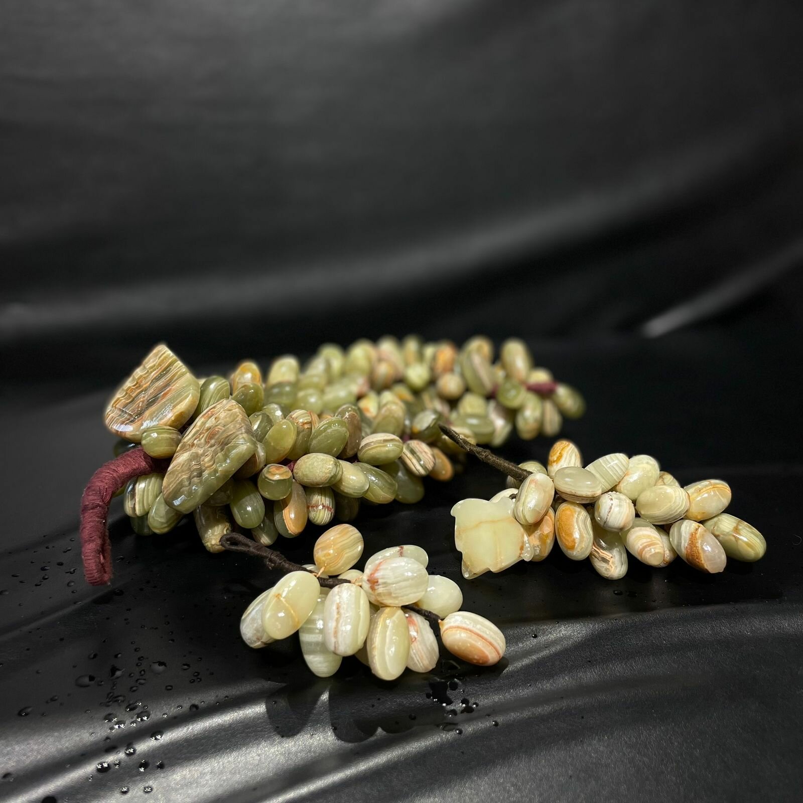 Декоративный виноград PRESENT61, натуральный камень оникс, ручная роспись, 17x7x6 см