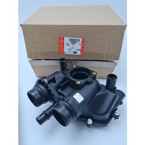 Корпус термостата Range Rover 4,4 л DOHC DITC LR186860