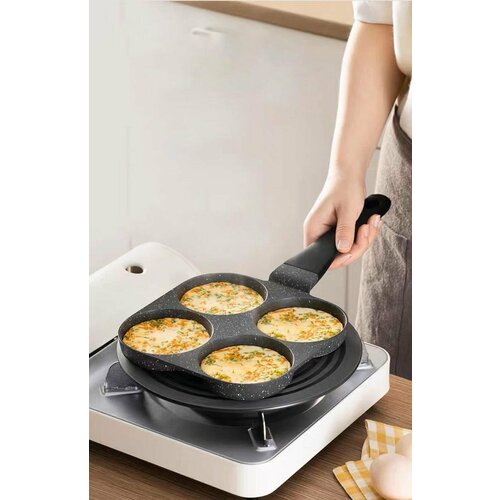 Сковорода для приготовления яиц блинчиков ветчины для завтраков с четырьмя отверстиями 1300₽