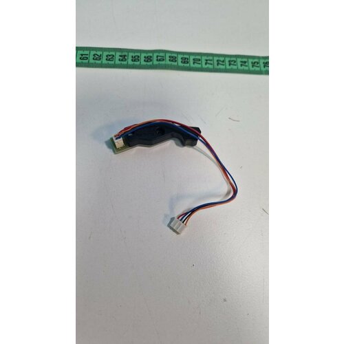 Крепление левое панели подсветки для Redmond RV-R500 510₽