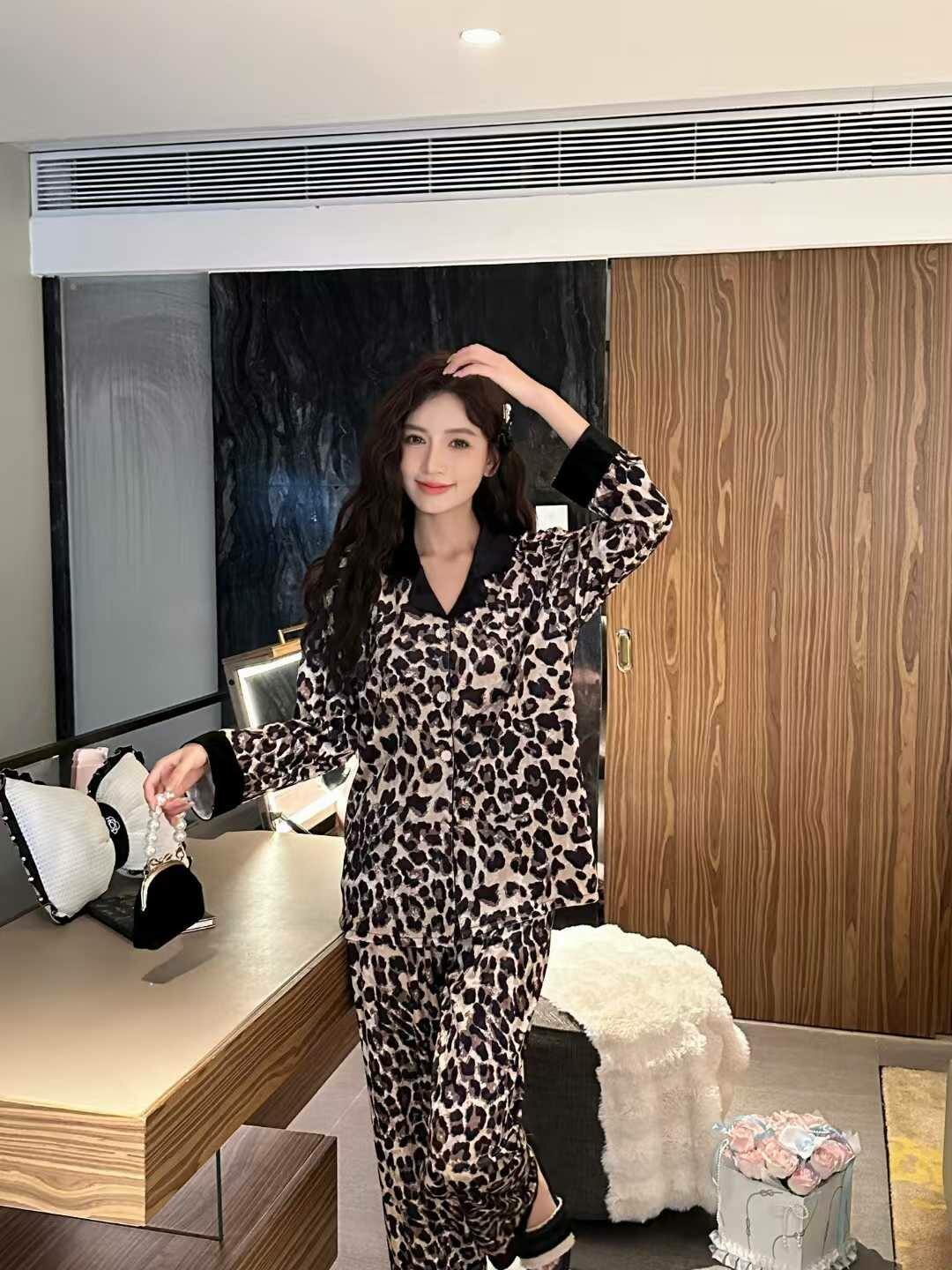 Пижама для кормящих мам