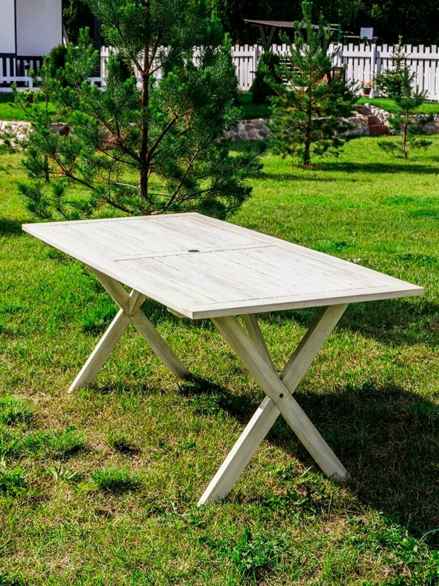 Обеденный стол из дерева акации CAMILLA