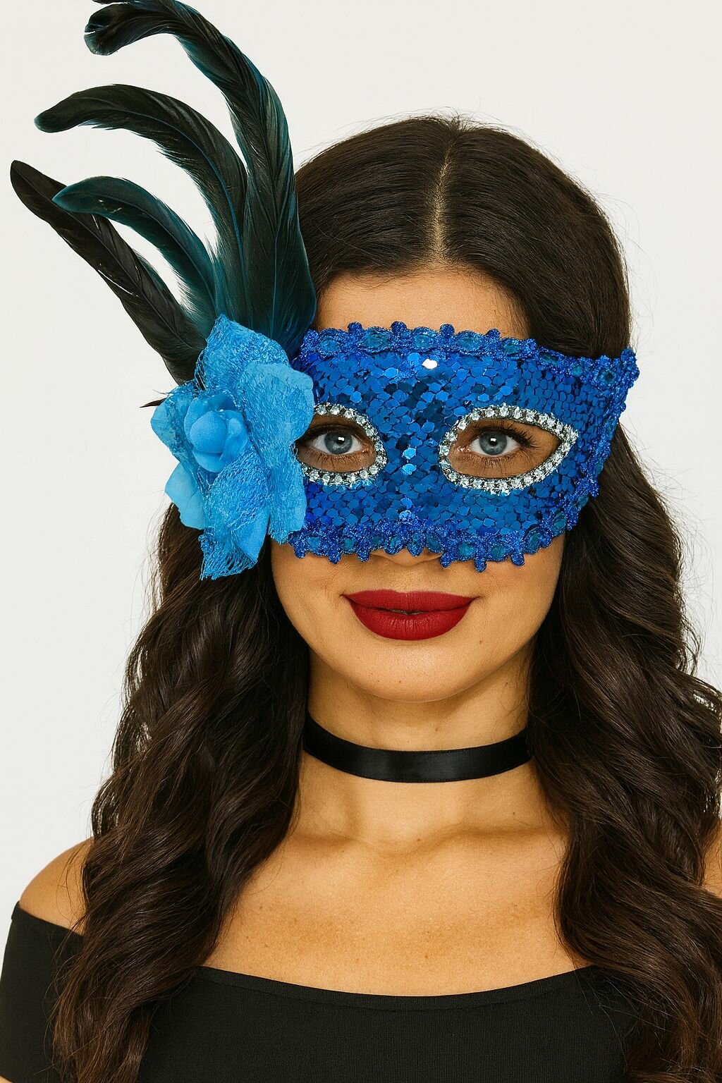 Карнавальная маска с декоративными перьями и объемным цветком, синяя.