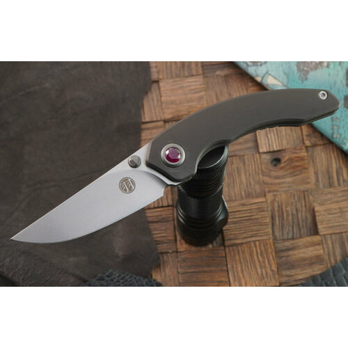 Складной нож Maxace Yu (коричневая рукоять, стоунвош, M390) MY02