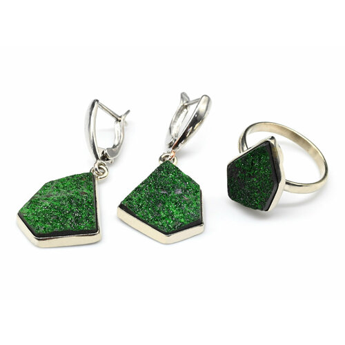 фото Комплект бижутерии радуга камня: кольцо, серьги, гранат, размер кольца 17.5, зеленый