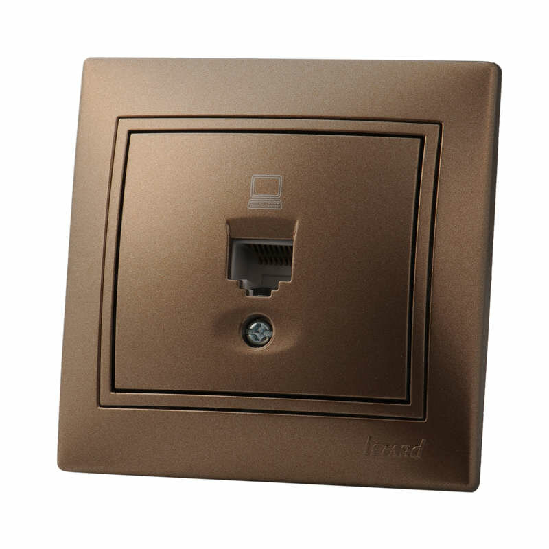 Розетка компьютерная RJ45 1-м СП Мира 16А IP20 со вставкой свет. корич. перламутр, LEZARD 701-3131-139 (1 шт.)
