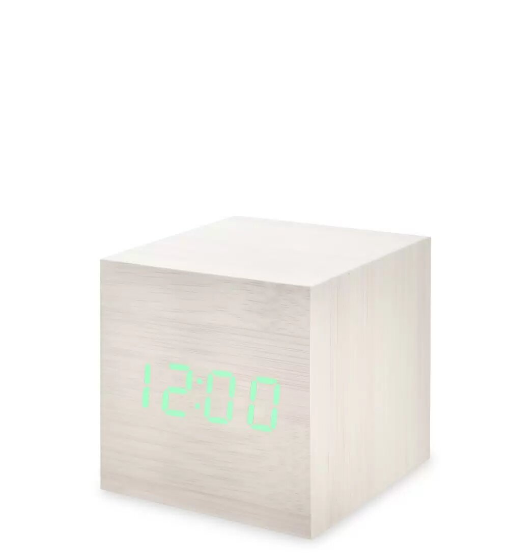 фото Часы электронные настольные черные