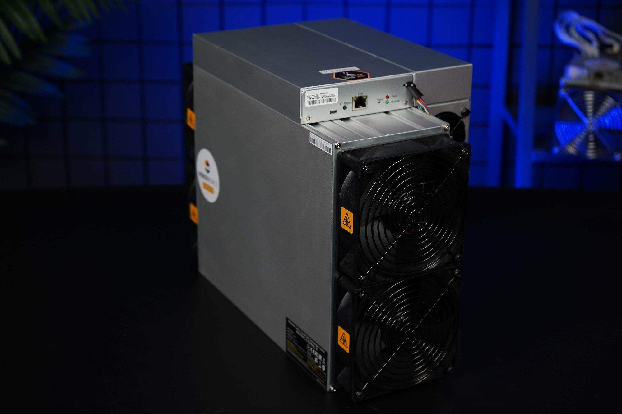Asic-майнер Bitmain Antminer S19 XP 141TH/s — фото 19