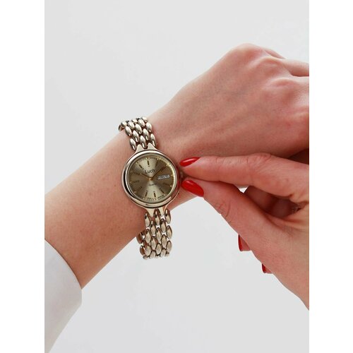 фото Наручные часы 392327412, золотой минский часовой завод луч