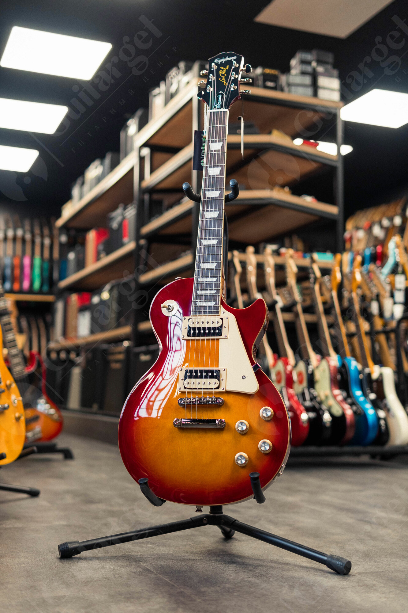 Электрогитара Epiphone Les Paul Classic Heritage Cherry Sunburst