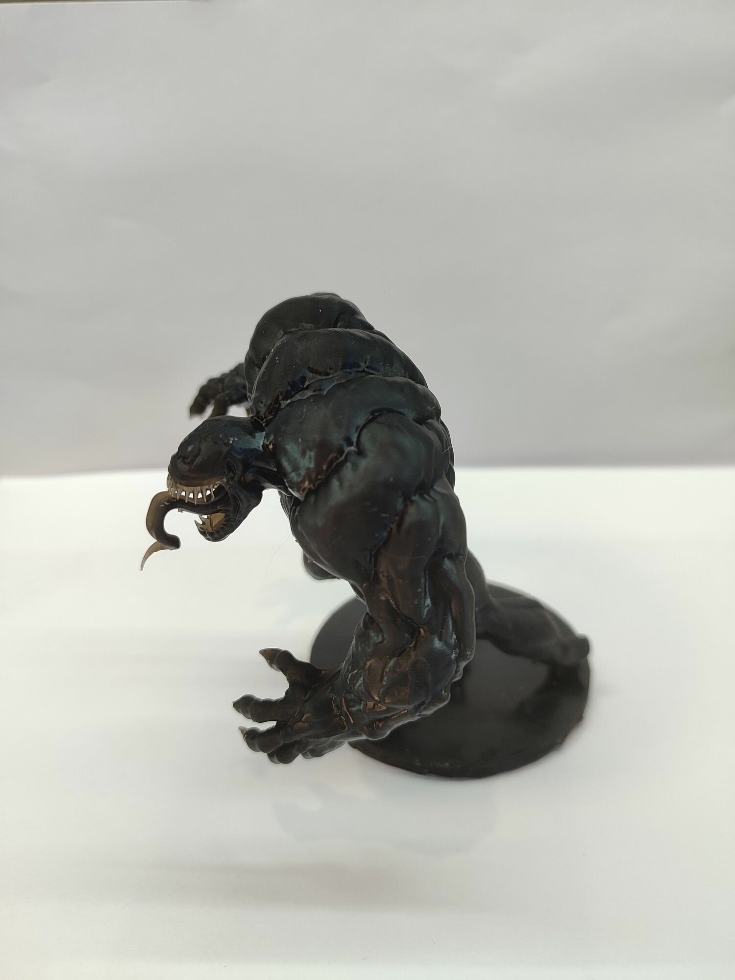 Фигурка из смолы Веном(Venom)/ Статуэтка героя Marvel (Марвел)/ дополнение к интерьеру/ Hand made