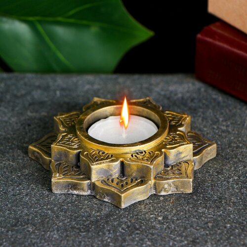 Подсвечник 