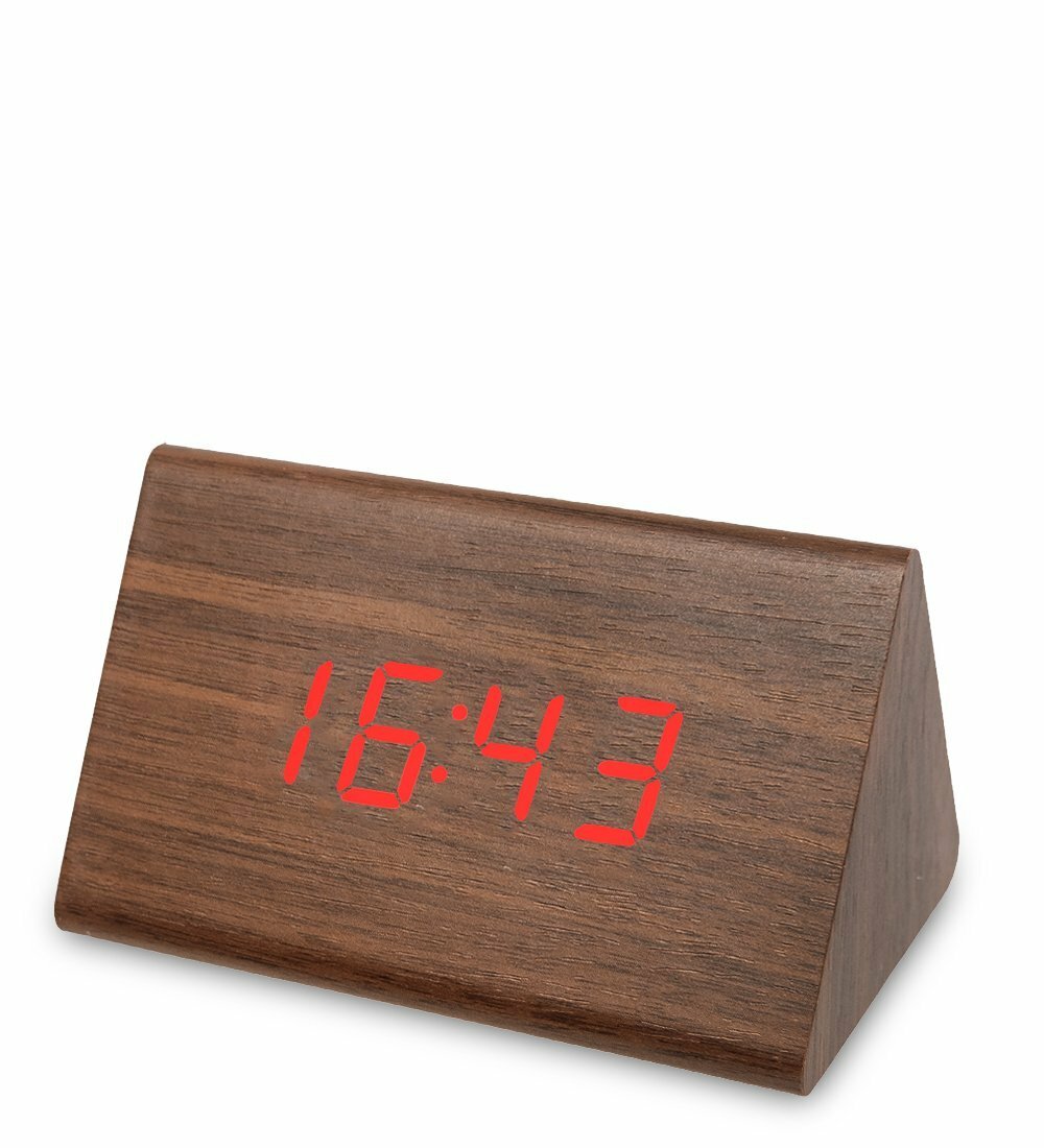 фото Часы электронные треуг. сред. (коричневое дерево с красной подсветкой)