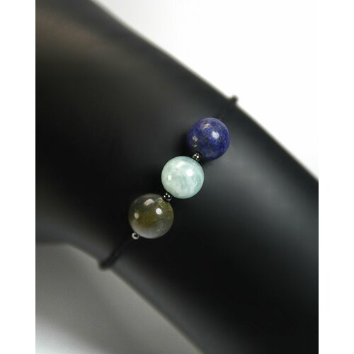 фото Браслет grow up браслет исполнение желаний - натуральные камни лазурит, лабрадор, амазонит, 8 мм - амулет на черном шнурке, 1 шт.