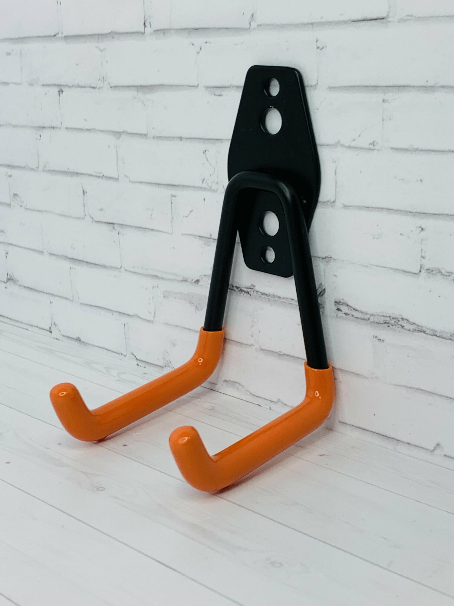 Крючок для садовых инструментов, 2 шт, оранжевый - фотография № 11