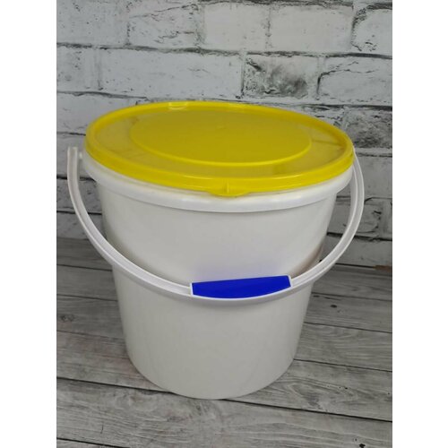 Ведро пищевое с крышкой пластиковое 18 л