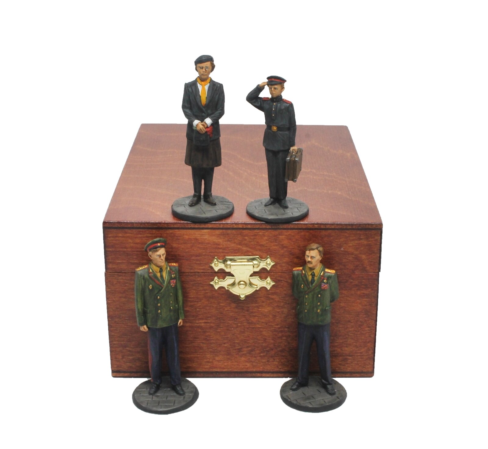 "Киногерои: Офицеры" №2РТ (4 п1) в деревянной коробке набор оловянных солдатиков полуколлекционный покрас