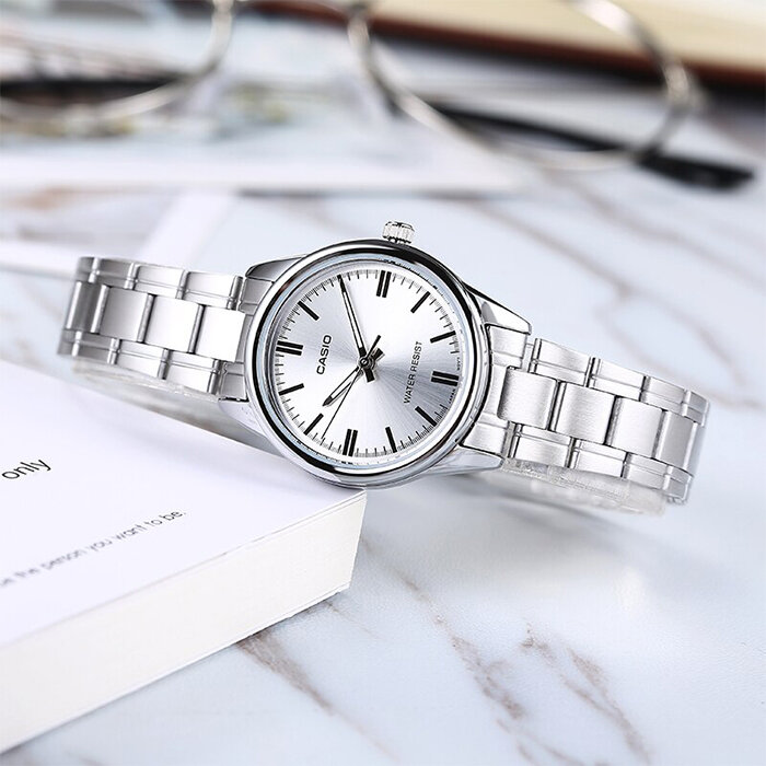 Наручные часы CASIO Collection, серебряный — фото 1