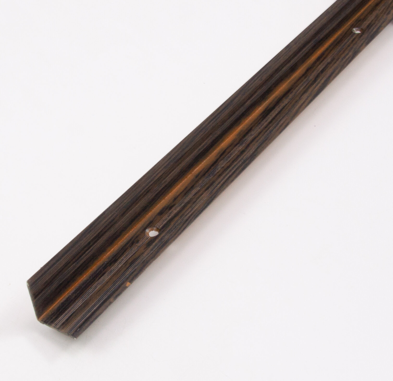 фото Порог алюминиевый внутренний угол 20х20мм Дуб черный 1,0м